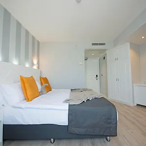 4* Отель Motto Premium