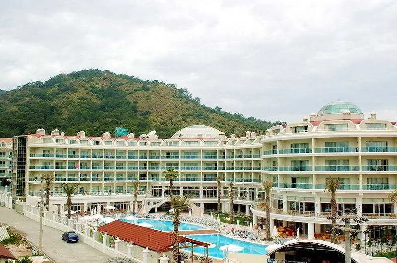 Deluxe Hotel Pinetapark Marmaris 4*,
